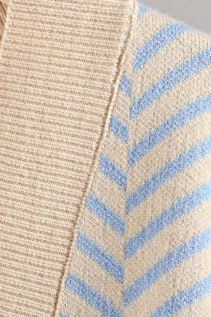 Visgraat gebreid vest met visgraatmotief