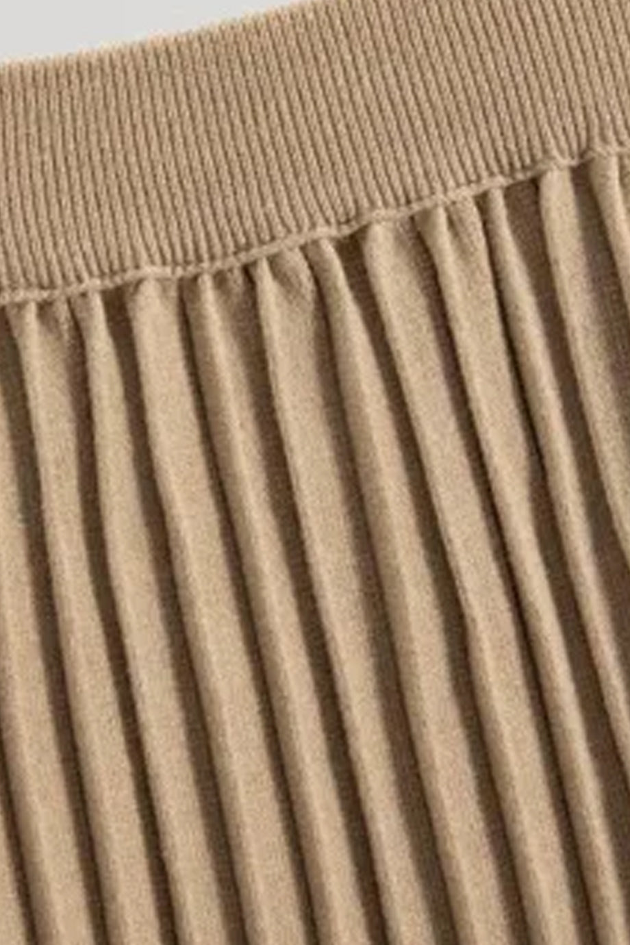 Mireille Set met Vest en Plissérok