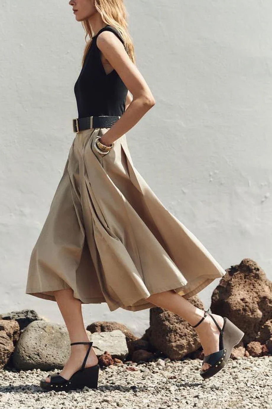 Terra Midi Jurk met Ceintuur en Geplooide Rok
