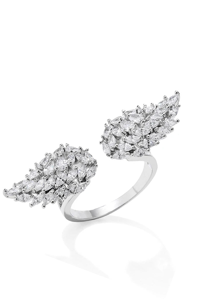 Wings zilveren ring met kristallen