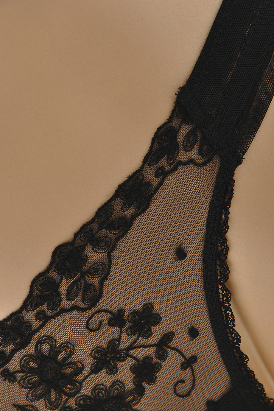 Διάφανο Μαύρο Στρινγκ με Τούλι - La Perla | Γυναικεία Εσώρουχα