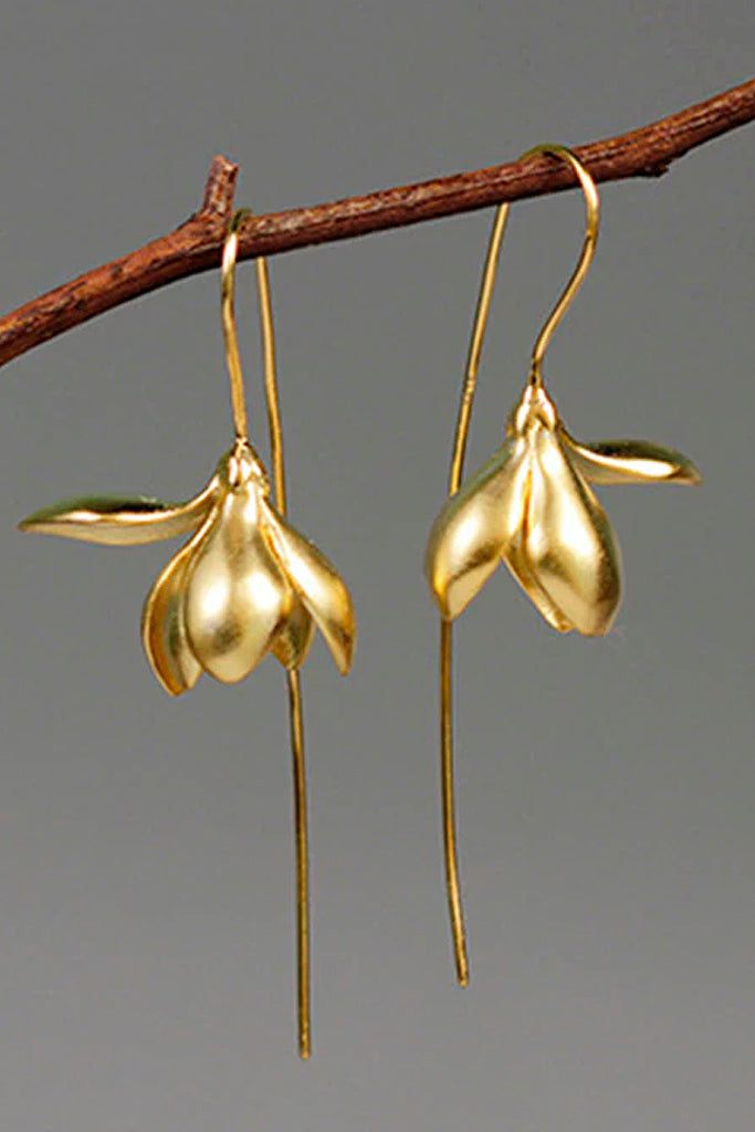 Magnolia's gouden bloem oorbellen