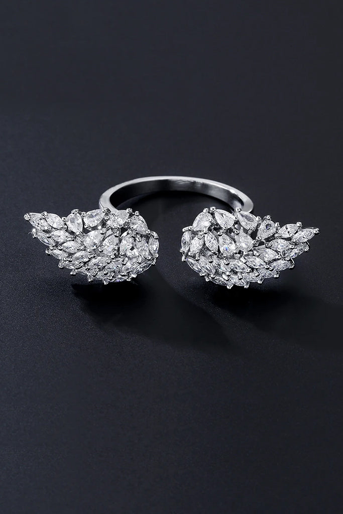 Wings zilveren ring met kristallen